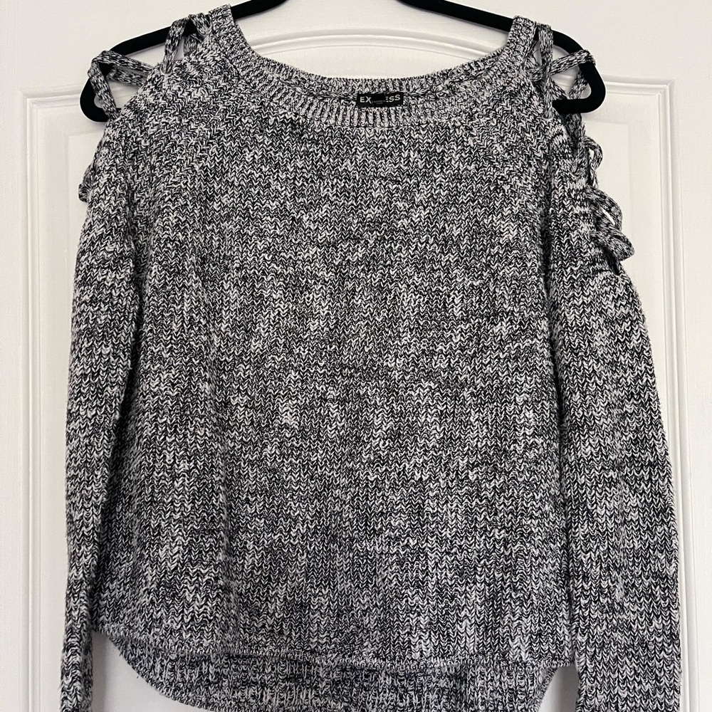 Express Sweater with Shoulder Cutout
